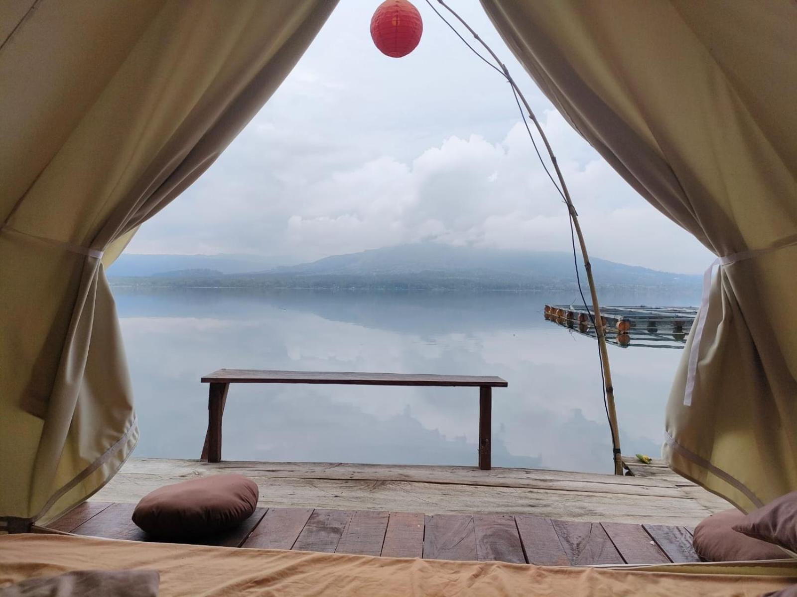 Emayan Glamping Kubupenlokan Екстериор снимка