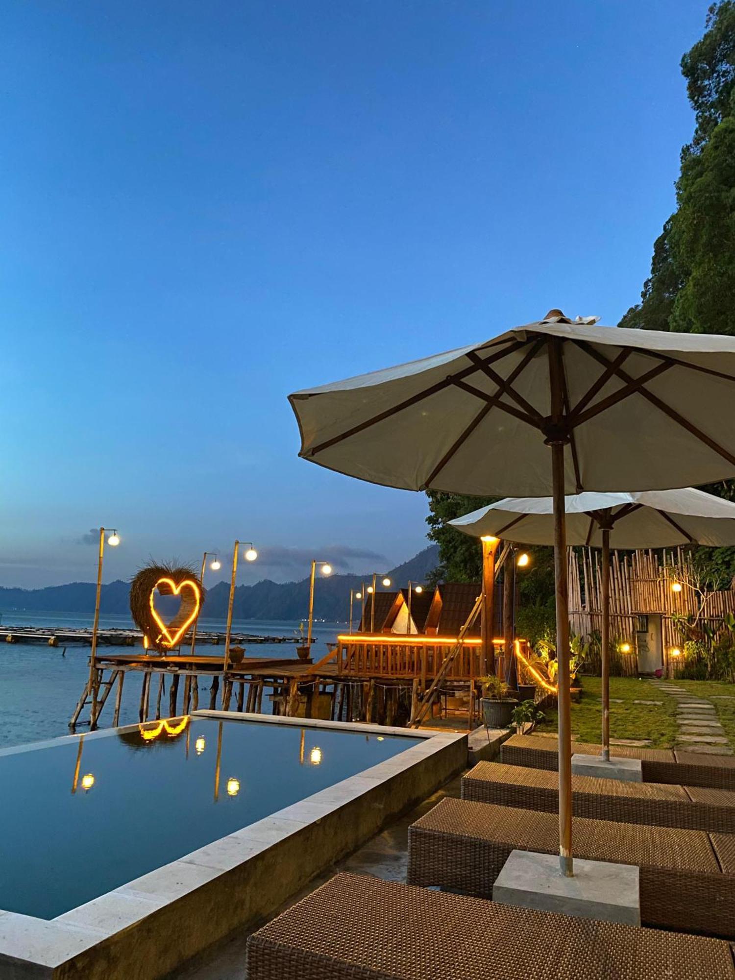 Emayan Glamping Kubupenlokan Екстериор снимка