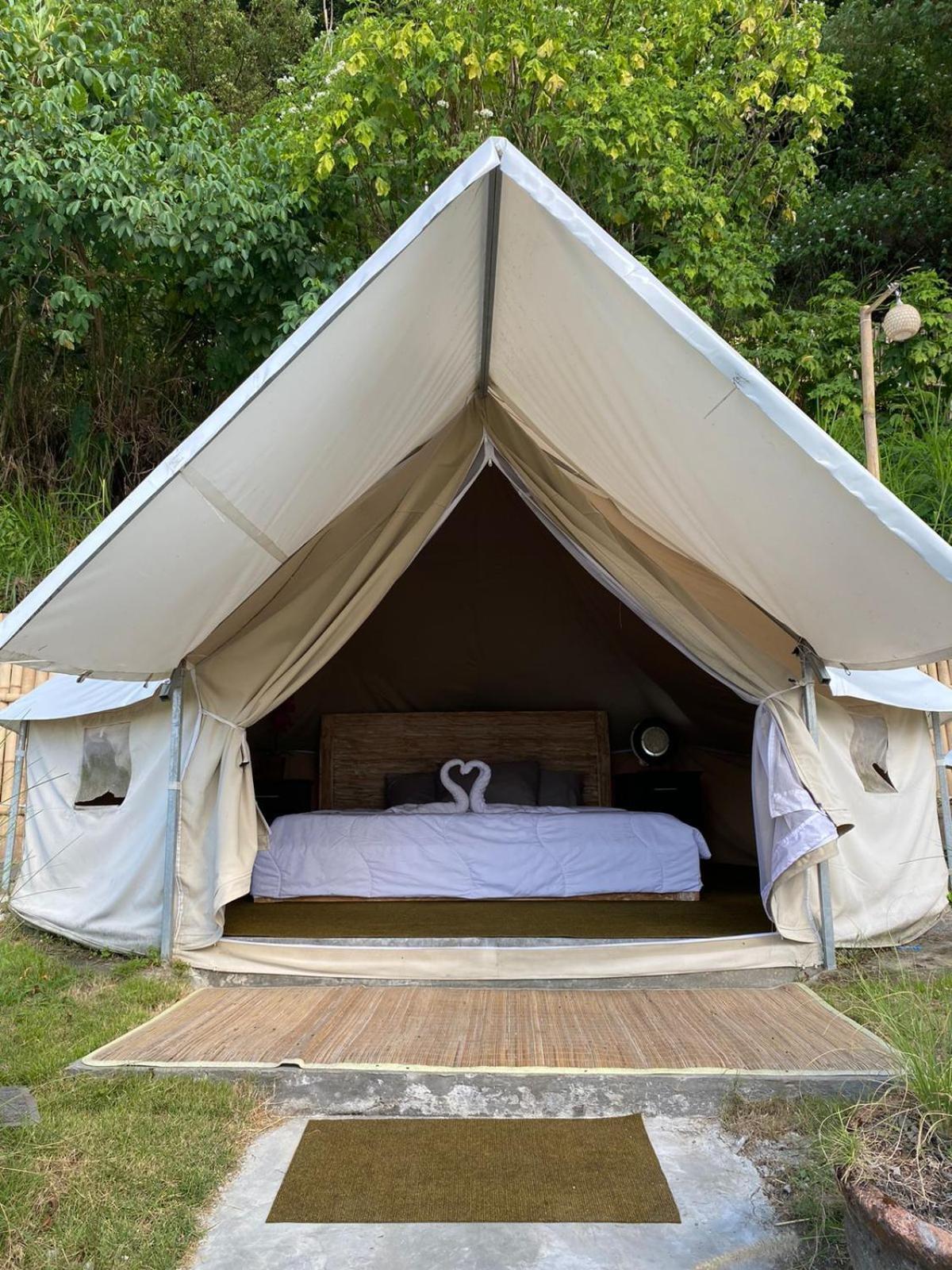 Emayan Glamping Kubupenlokan Екстериор снимка